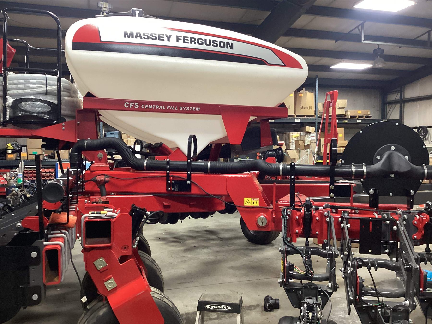 AGCO Massey — 15" — 24R — Finishing and setup detail