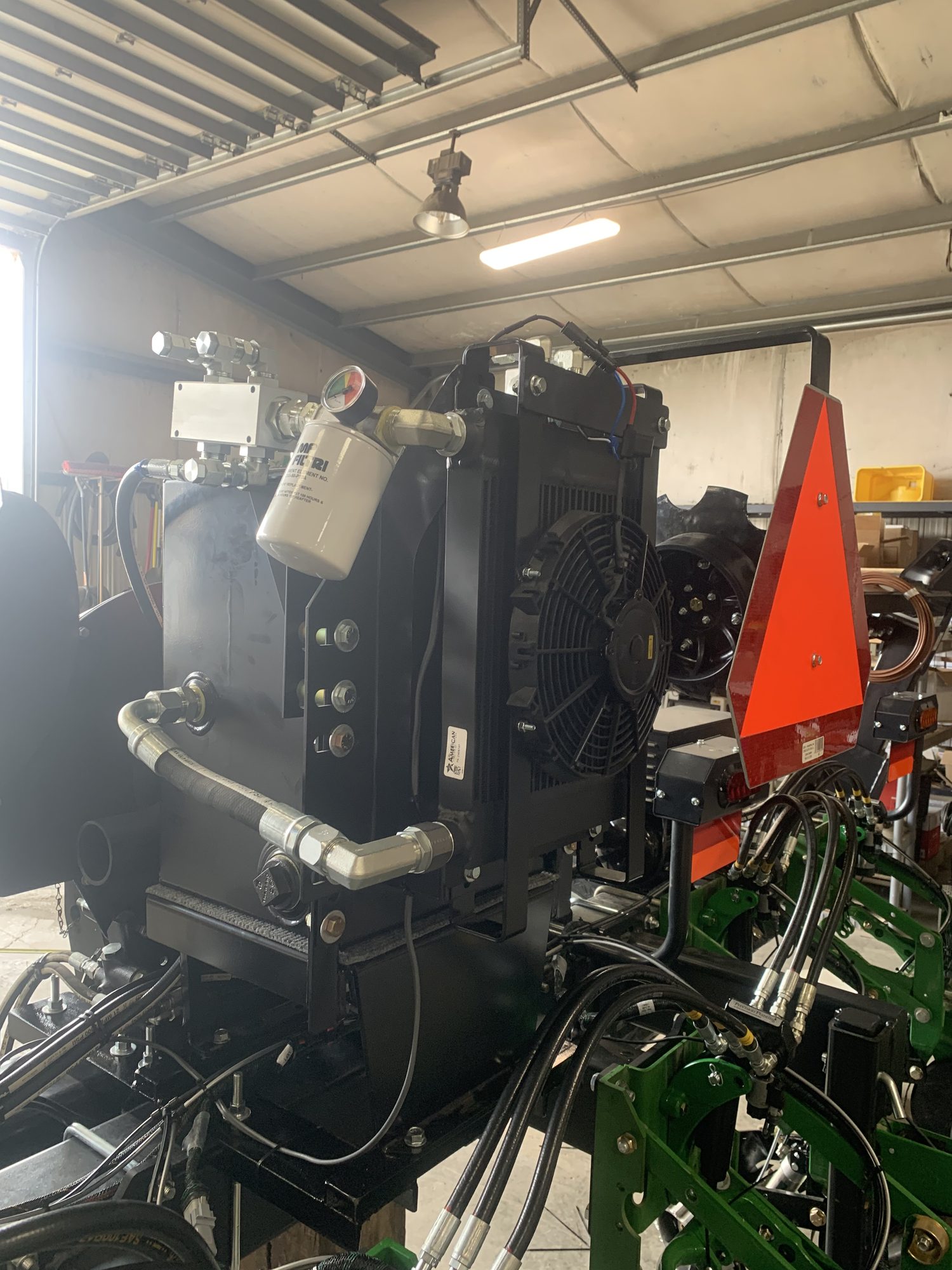 Harvest International S1 — 30" — 6R — Component and mounting detail