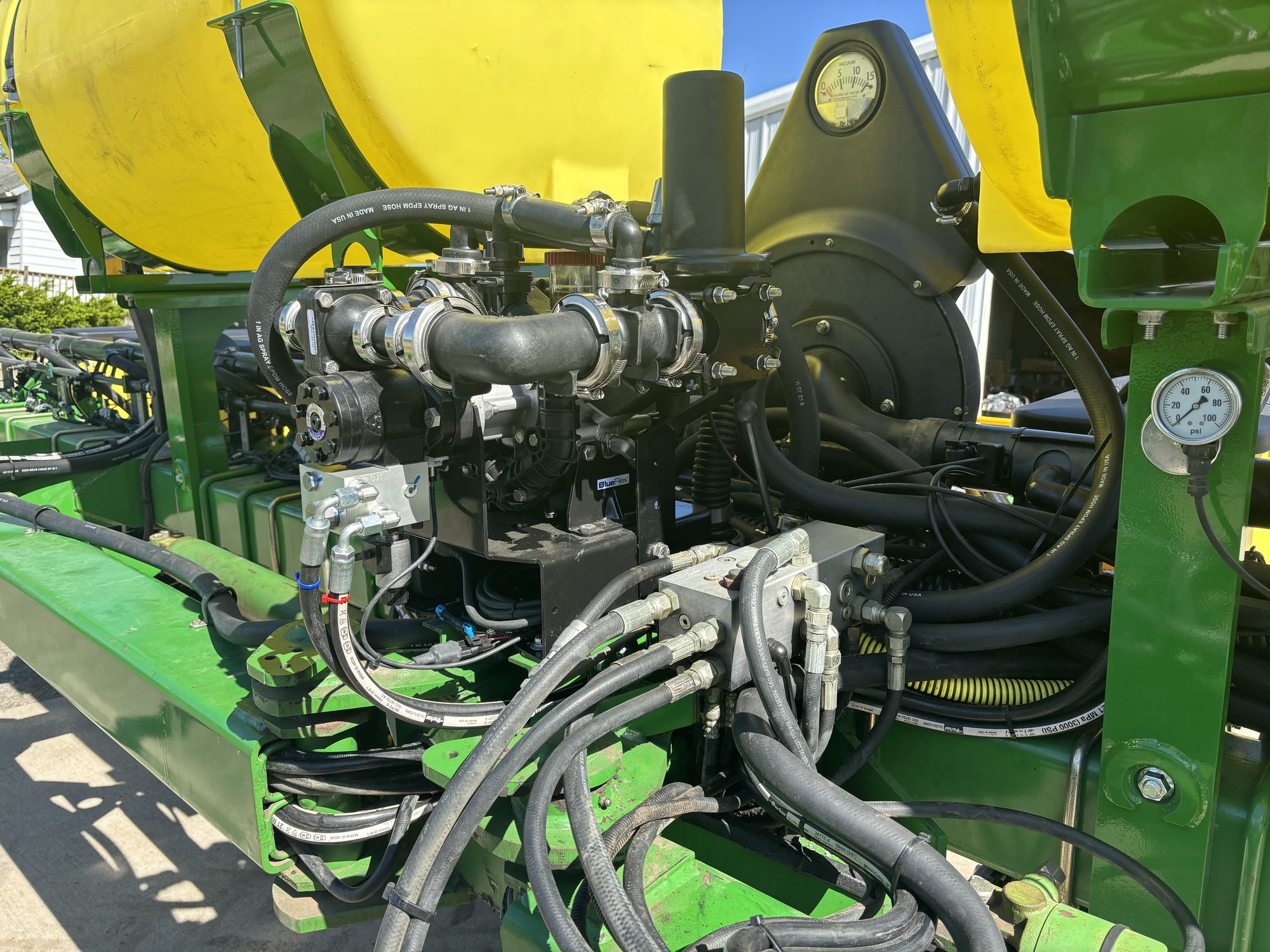 John Deere 7200 — 30" — 12R — project photo 26