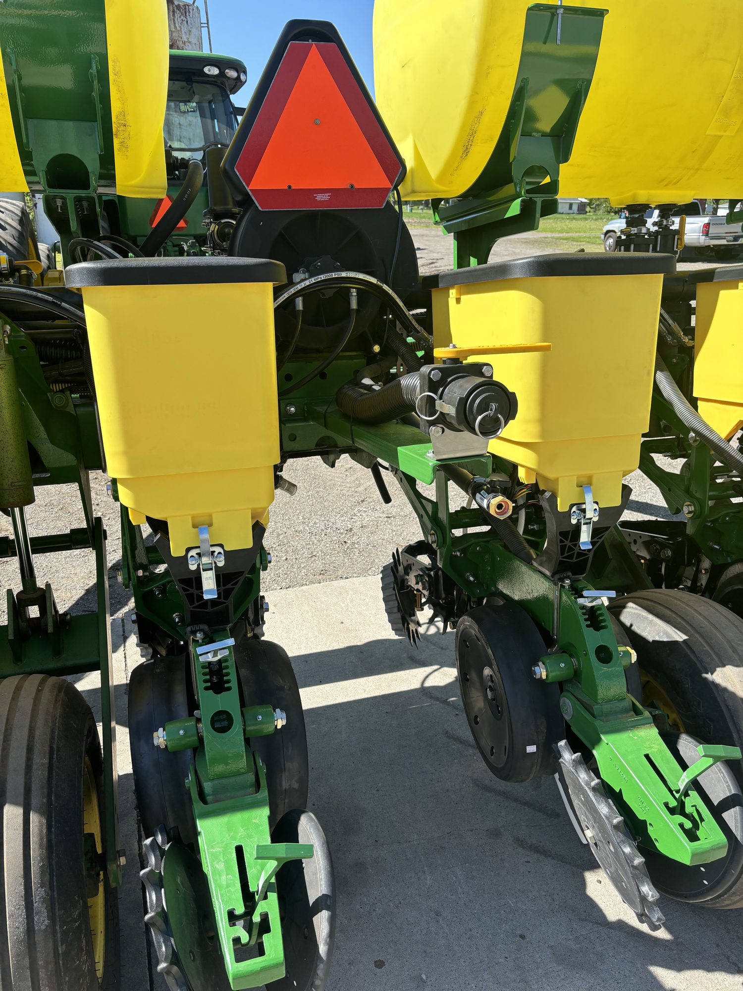 John Deere 7200 — 30" — 12R — project photo 32