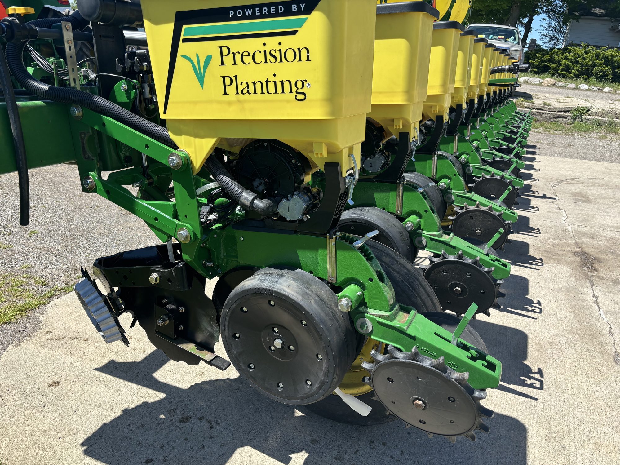John Deere 7200 — 30" — 12R — project photo 36