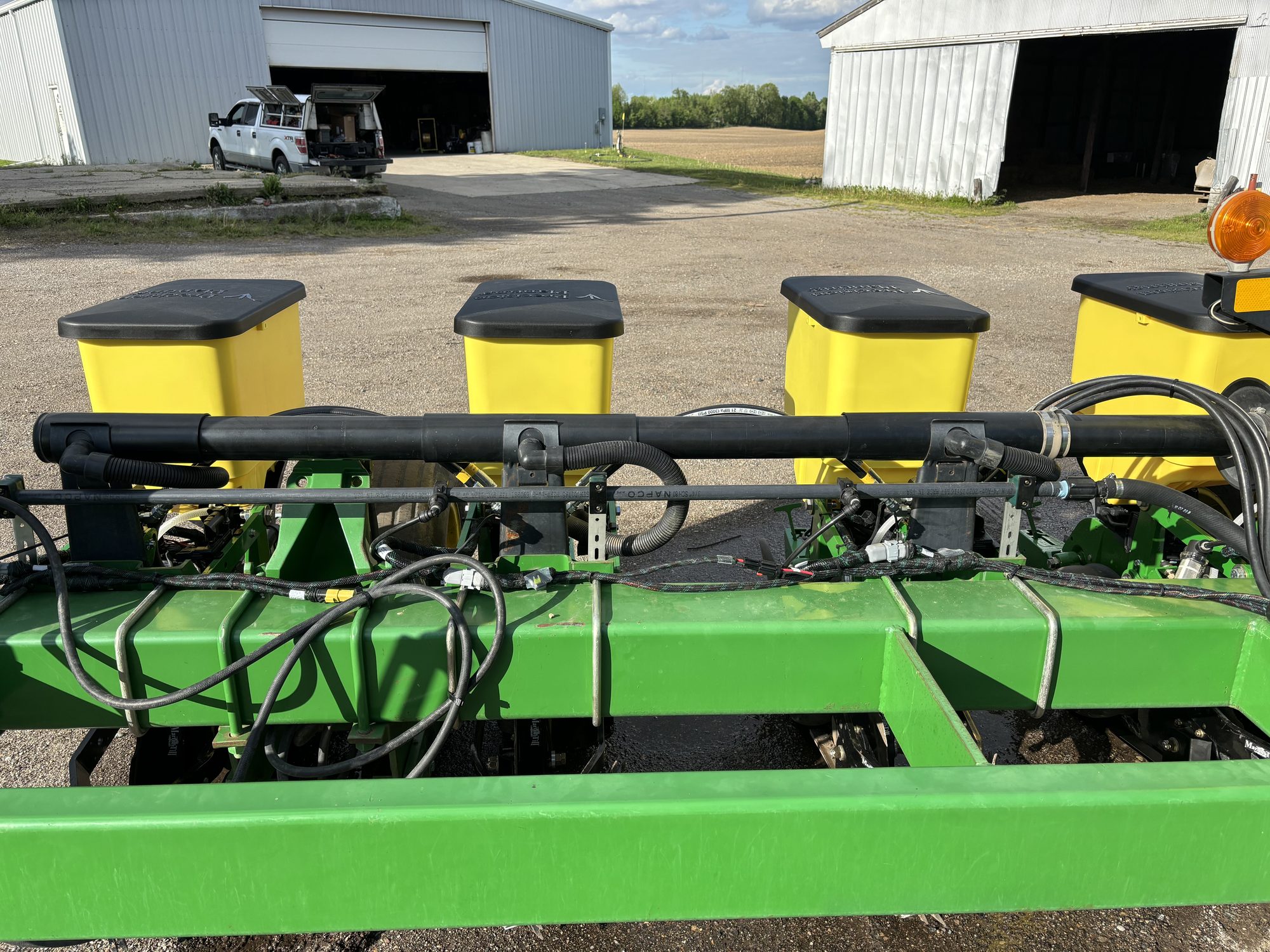 John Deere 7200 — 30" — 12R — project photo 43